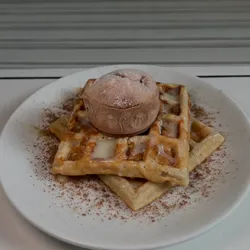Waffles con Helado (2)