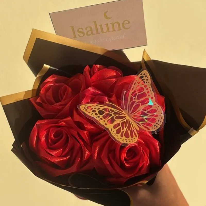 Ramo de Rosas Eternas ❤️✨🥀