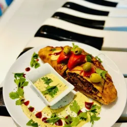 Empanada Rellena de Ress