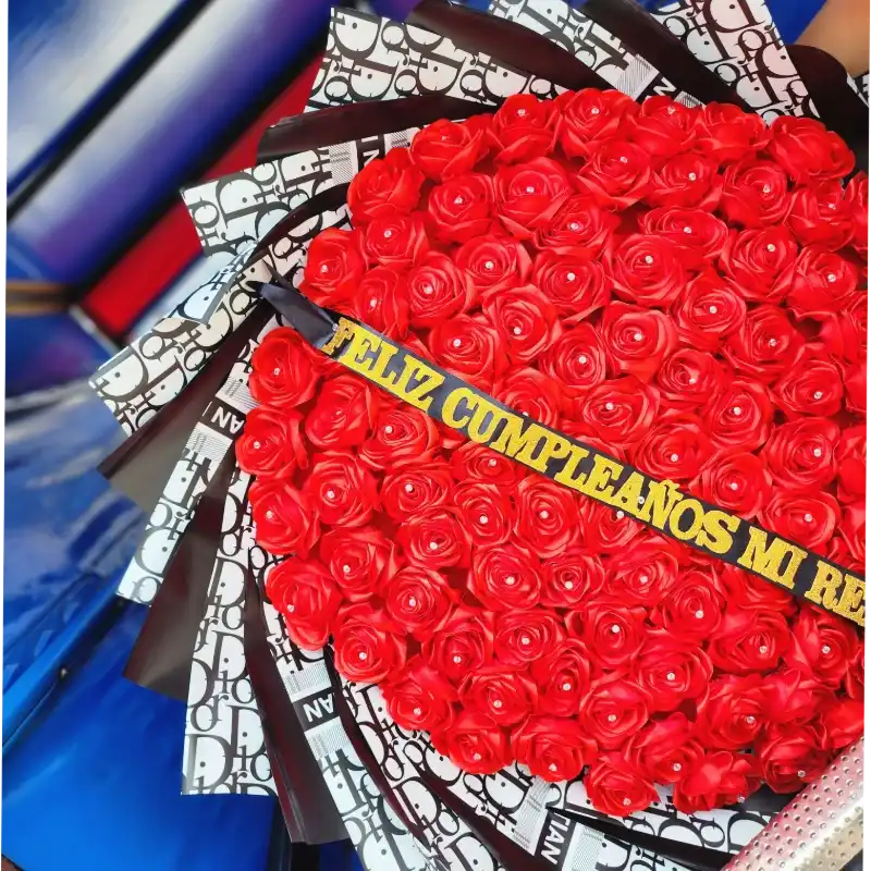 Ramo de rosas eternas