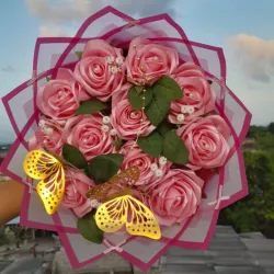 Ramo de Rosas Eternas