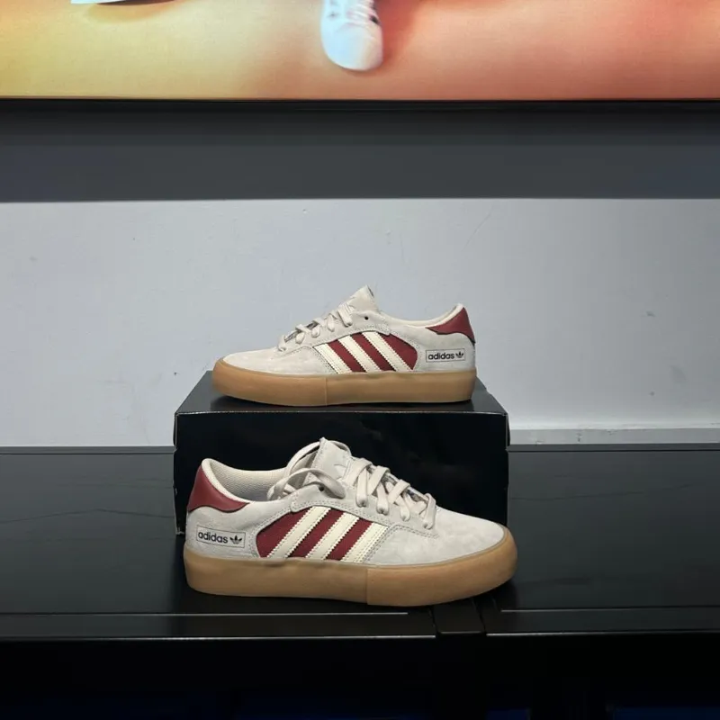 Adidas originales de hombres 