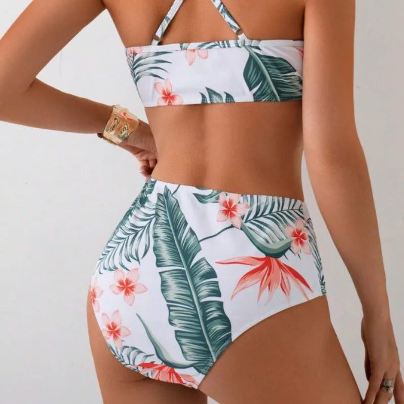 Bikini tropical