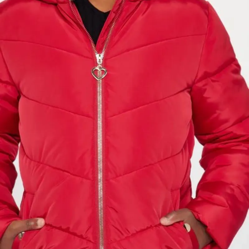 Abrigo rojo de niña