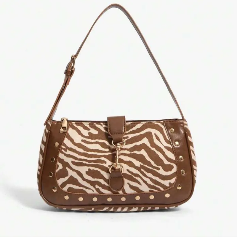 Cartera con estampado de cebra