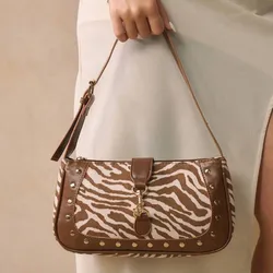 Cartera con estampado de cebra