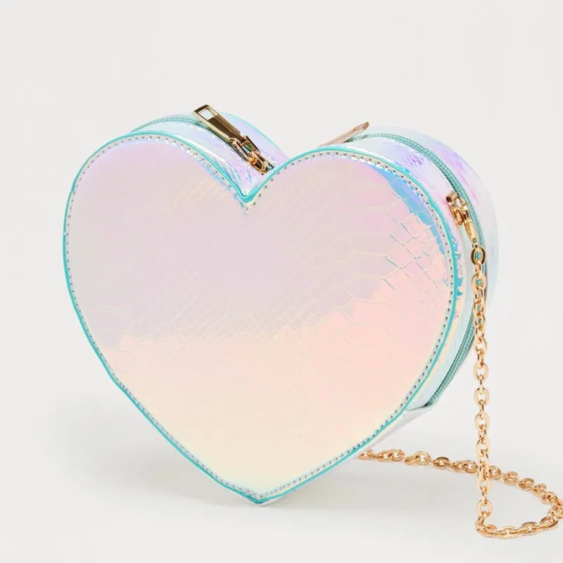 Cartera tornasol en forma de corazón