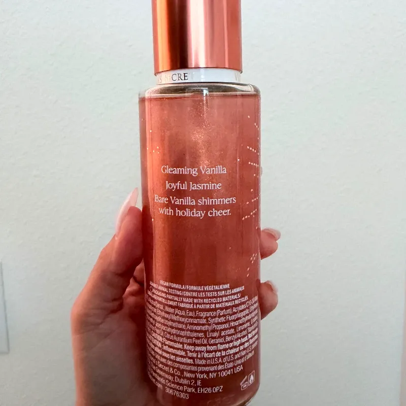 Colonia con brillo de Victoria's Secret Bare vanilla Joy