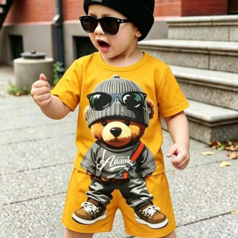 Conjunto amarillo de niño con osito