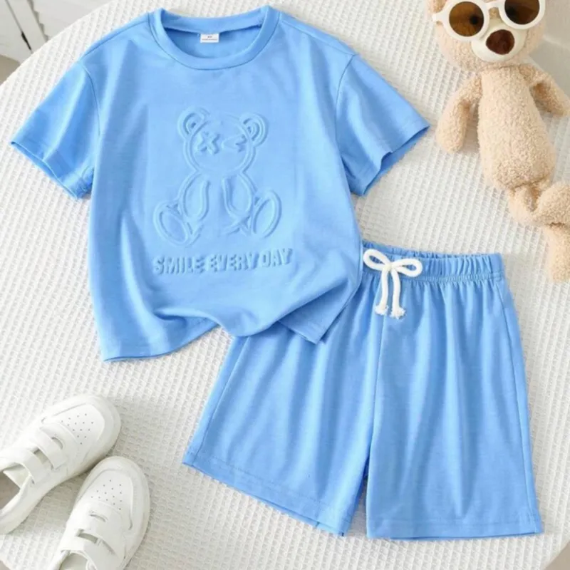 Conjunto azul de niño