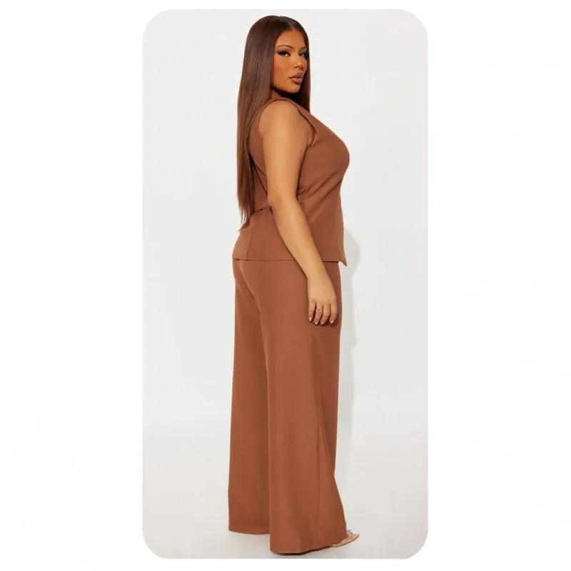 Conjunto carmelita elegante