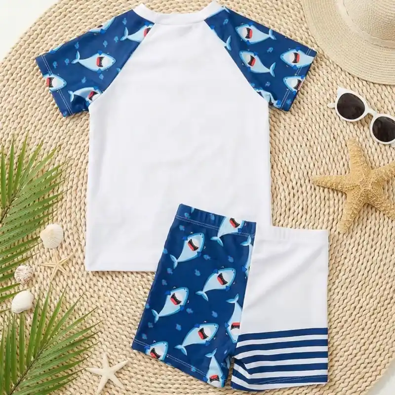 Conjunto de baño azul y blanco