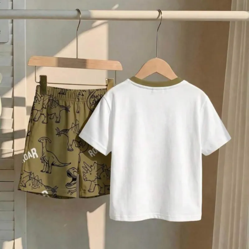 Conjunto de dinosaurio