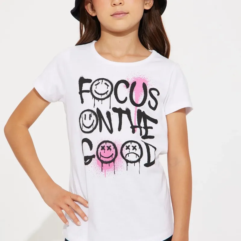 Conjunto de niña de tres piezas