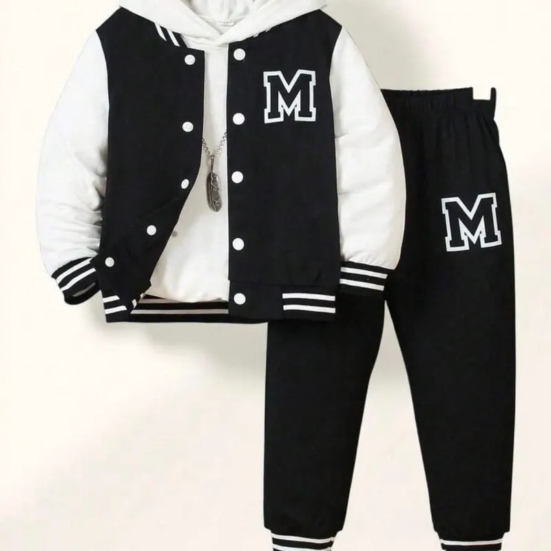 Conjunto deportivo de niño