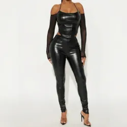 Conjunto negro de vinil