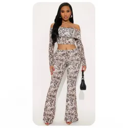 Conjunto piel de serpiente
