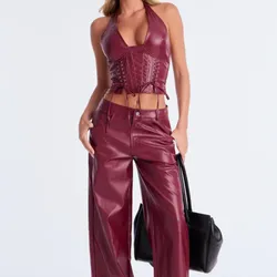 Conjunto rojo marrón