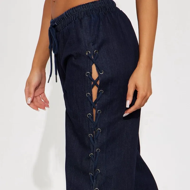 Pantalón Denim con crucetas