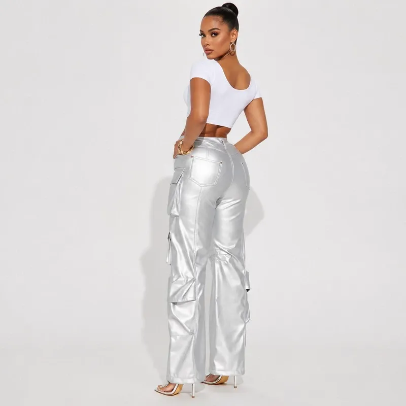 Pantalón plateado