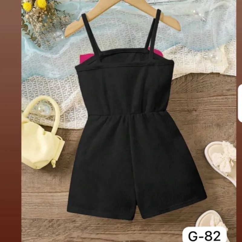 Romper con flor en el pecho