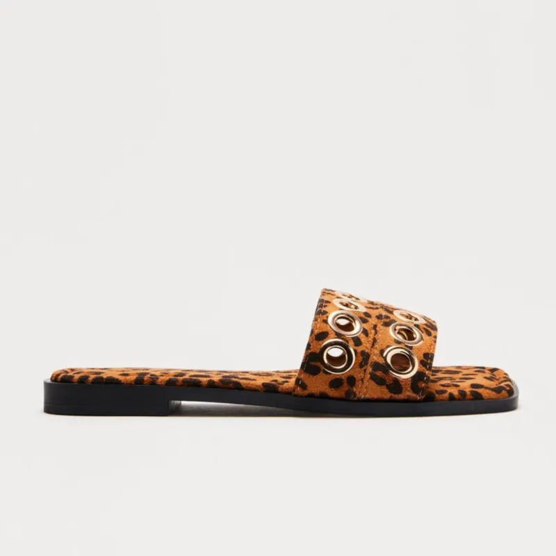 Sandalias animal print