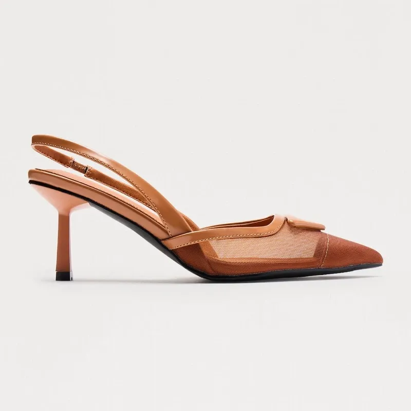 Sandalias carmelitas puntinas de tacón