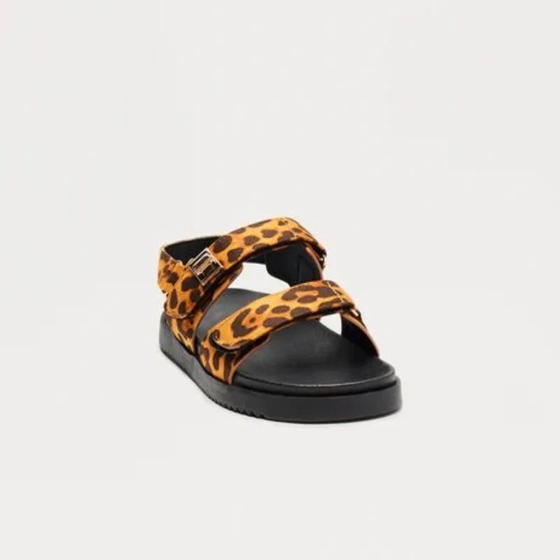 Sandalias con animal print