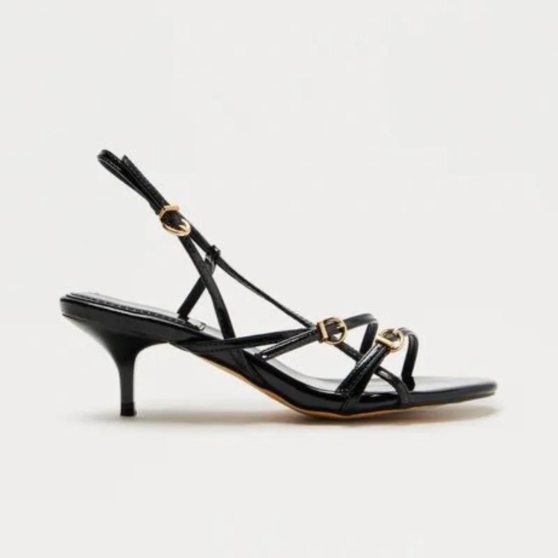 Sandalias de tacón pequeño