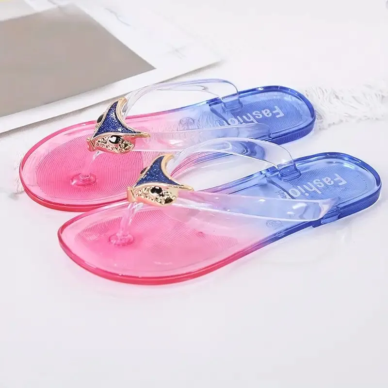 Sandalias plásticas