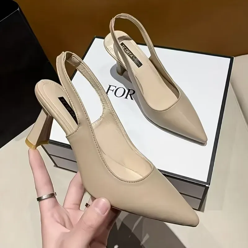 Tacones puntifinos carmelitas elegantes