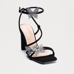 🖤Tacones de mariposa 🖤