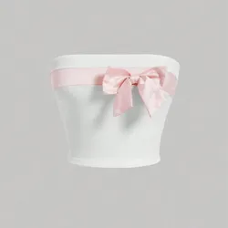 Top blanco con lazo rosa