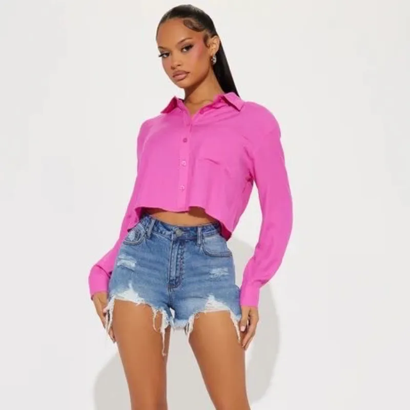Camisa rosa corta