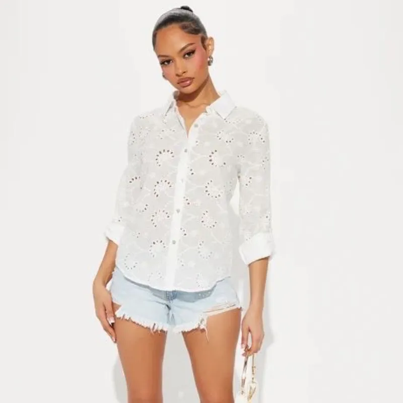 Camisa blanca calada