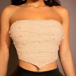 Top strapless beige de perlas