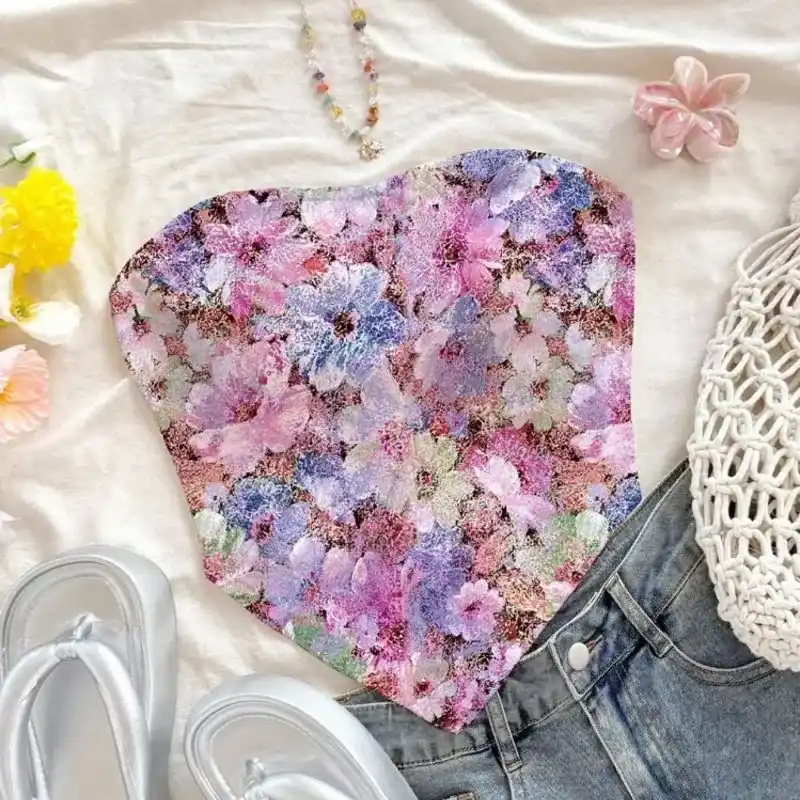 Top strapless de flores