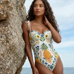 Traje de baño tropical