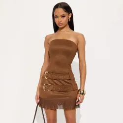 Vestido carmelita con cinturones
