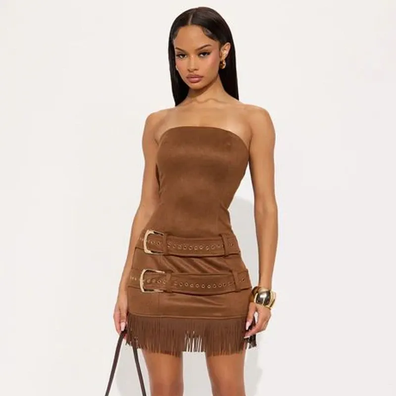 Vestido carmelita con cinturones
