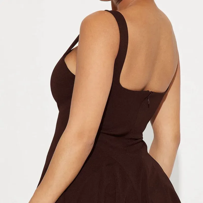 Vestido carmelita corto