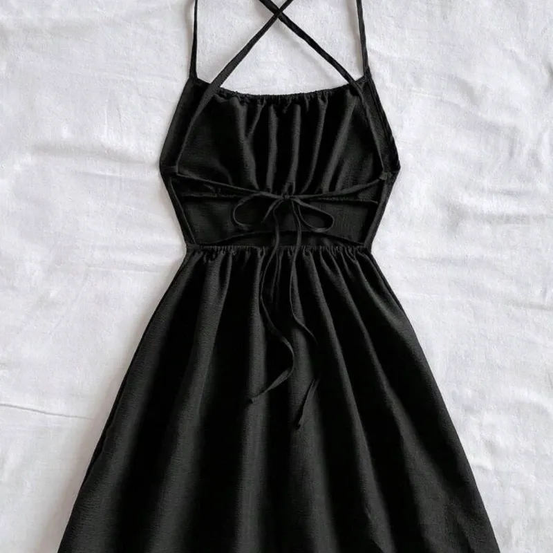 Vestido negro veraniego