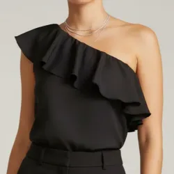 Blusa de un solo hombro con vuelo