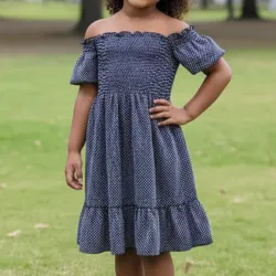 Vestido de niña con hilo elástico 