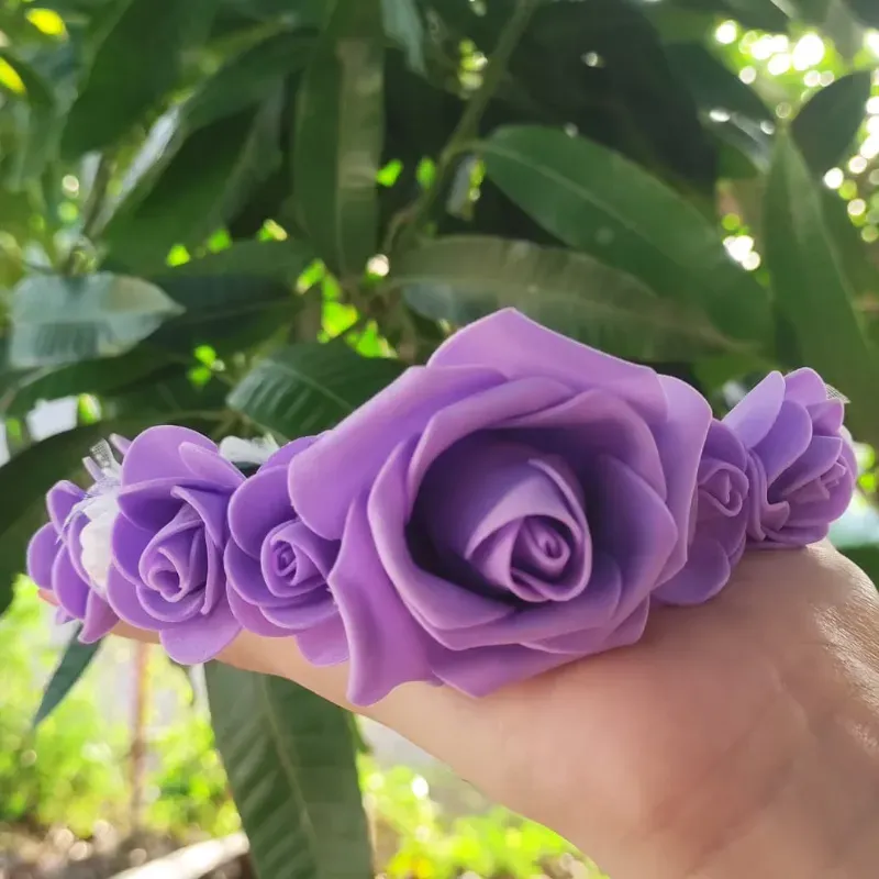 Cintillo rositas con una rosa grande