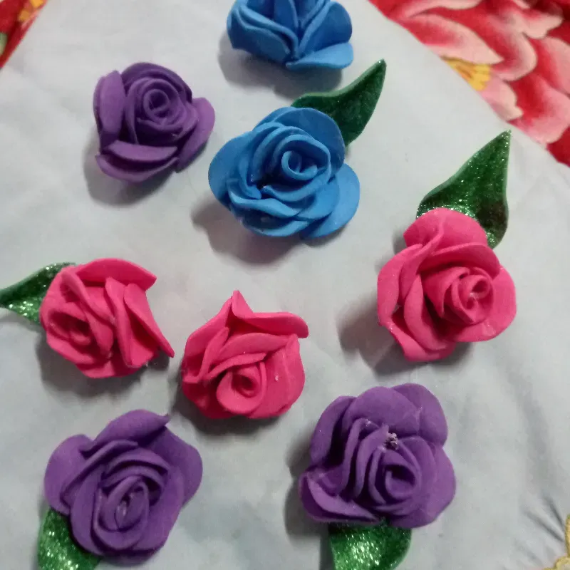 Rosas de foami para cake