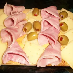 Entremés de Jamón y Queso