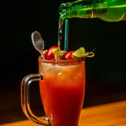 Michelada con Cerveza Nacional