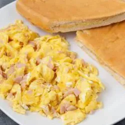 Huevo al Gusto