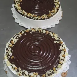 🎂CAKE DE 20CM x 5CM🎂 sin relleno con cobertura de chocolate